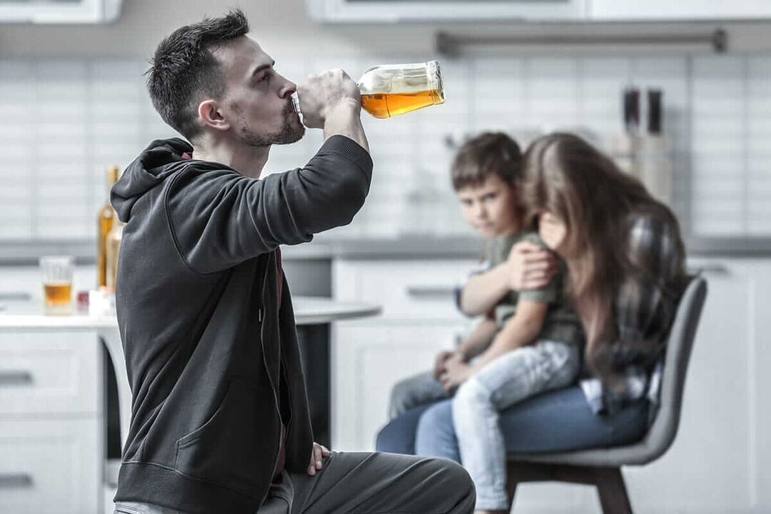 Mannelijk alcoholisme kan een gezin verwoesten